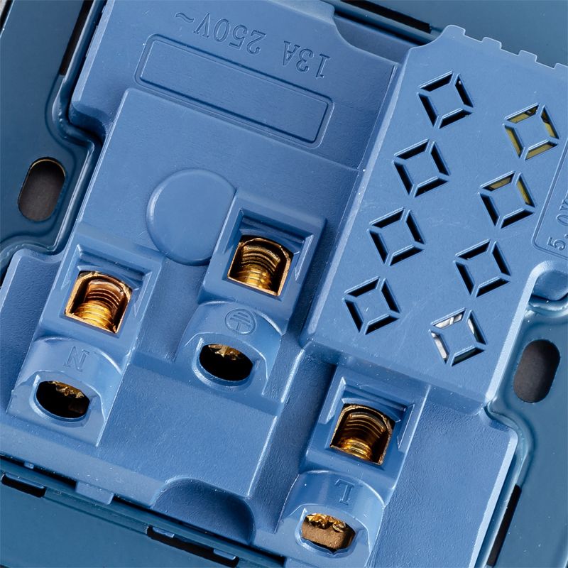 Focale B41 Universal USB Single Socket Grey FOCALE (100 PIECES IN A CARTON)