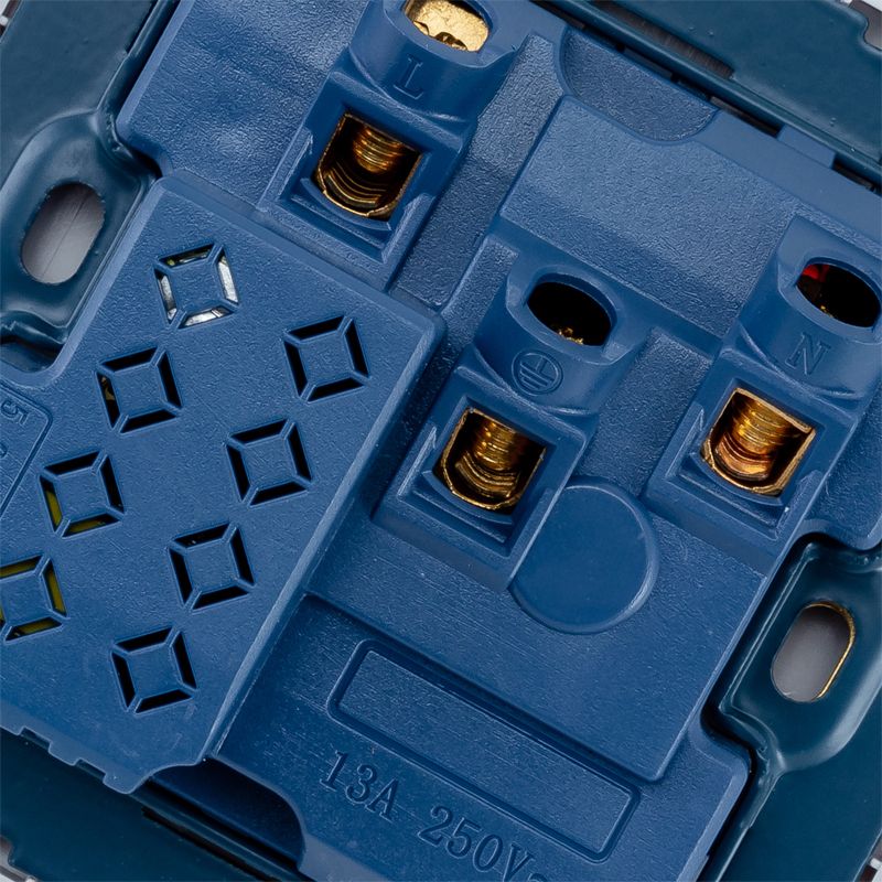 Focale B50 Universal USB Single Socket White FOCALE (100 PIECES IN A CARTON)