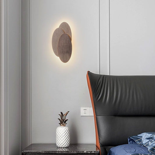 Disc-shaped LED wall sconce Sandy Coffee