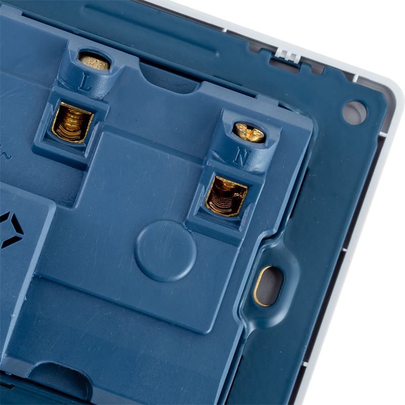Focale B50 Universal USB Double Socket White FOCALE (50 PIECES IN A CARTON)