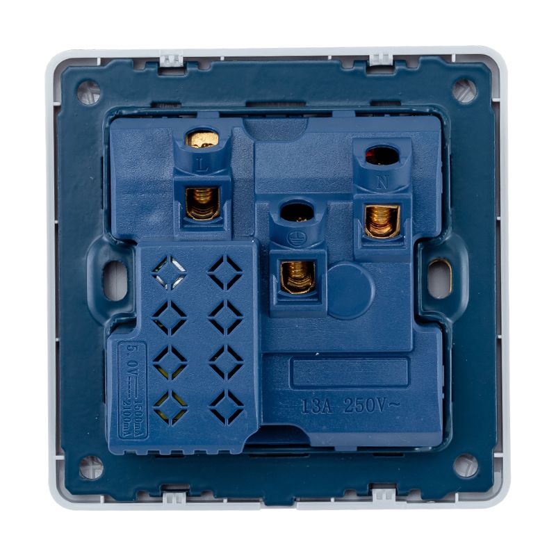 Focale B50 Universal USB Single Socket White FOCALE (100 PIECES IN A CARTON)