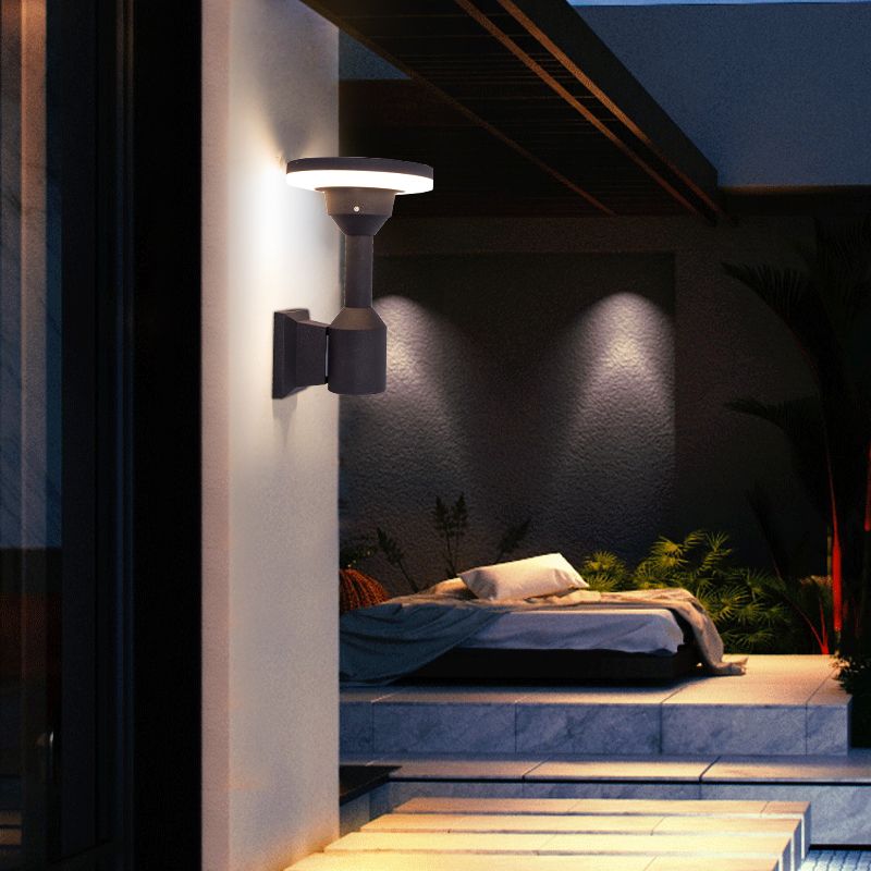 Halostand LED Outdoor Wall Light
