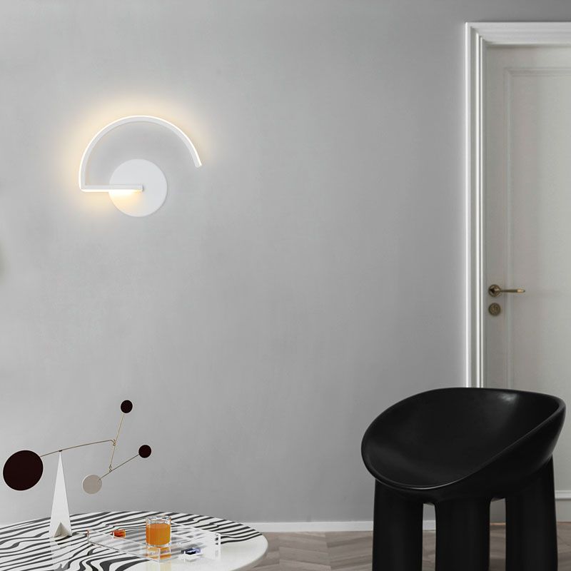 HemiCircle LED Wall Lamp