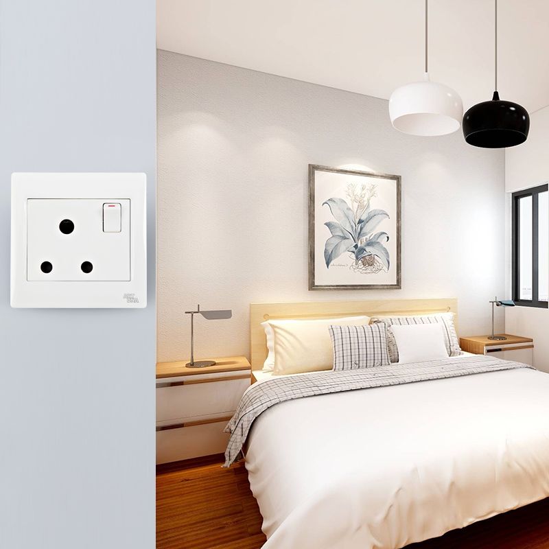 Precise C17 AC Sockets White